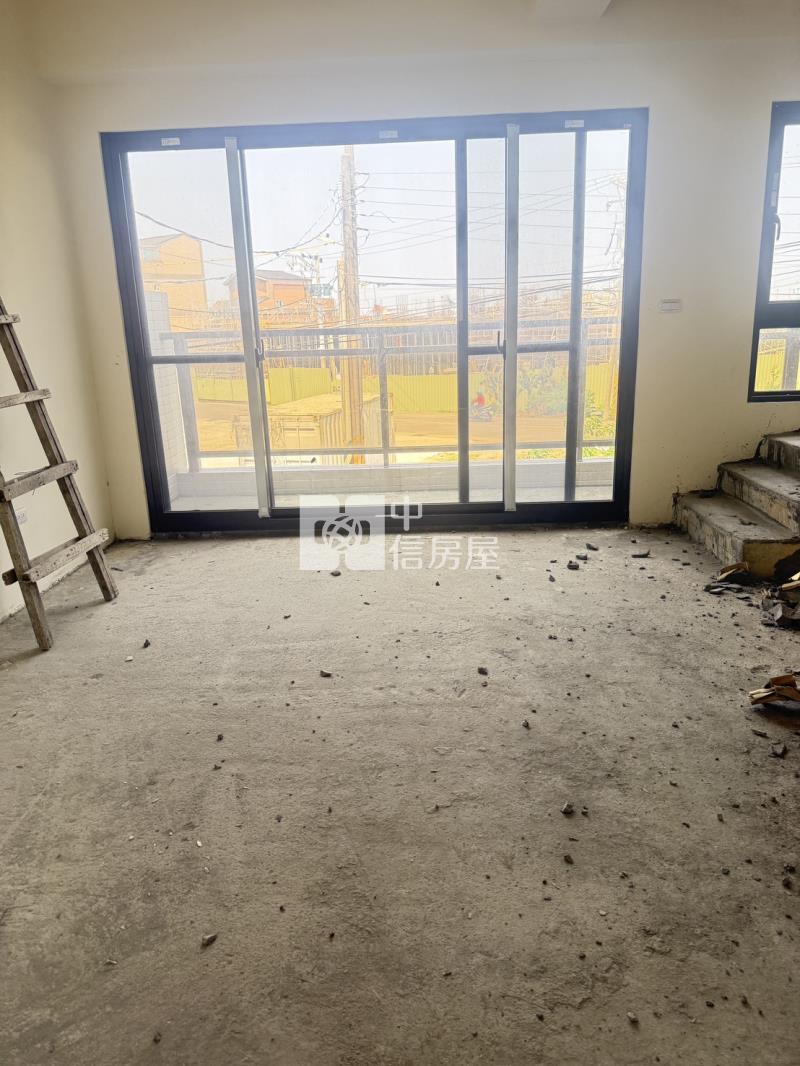 新屋市區全新電梯透天房屋室內格局與周邊環境