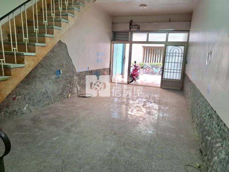 樂群國小騎樓透天正3樓店住房屋室內格局與周邊環境