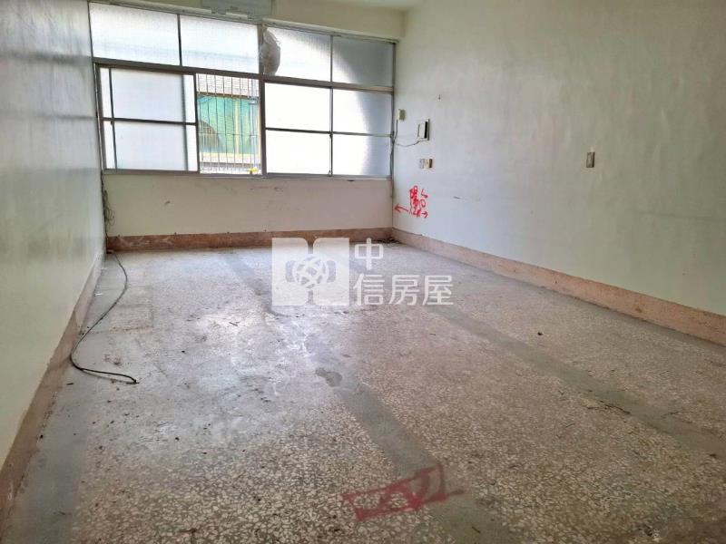 樂群國小騎樓透天正3樓店住房屋室內格局與周邊環境