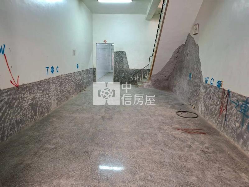 樂群國小騎樓透天正3樓店住房屋室內格局與周邊環境