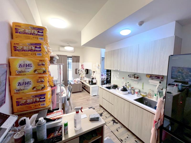 大里中興路輕屋齡2房+車位房屋室內格局與周邊環境