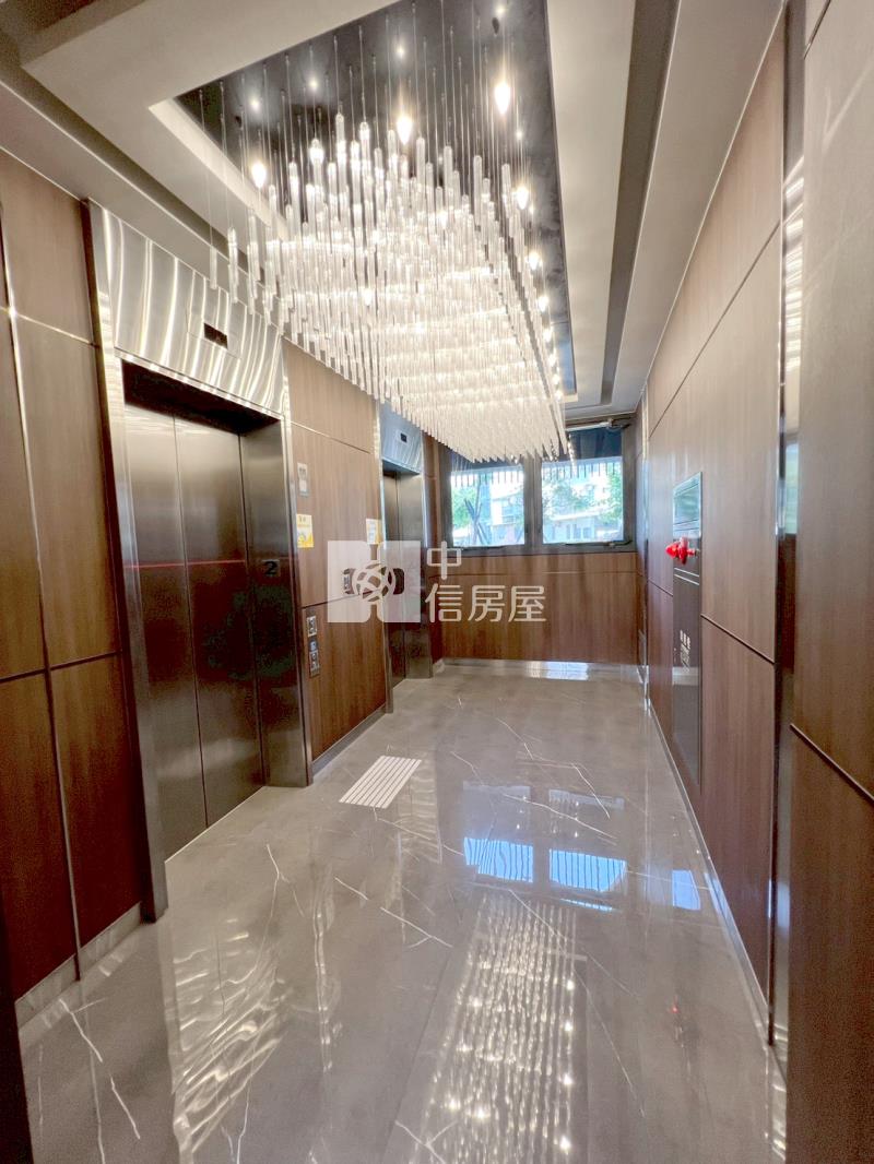 大里中興路輕屋齡2房+車位房屋室內格局與周邊環境