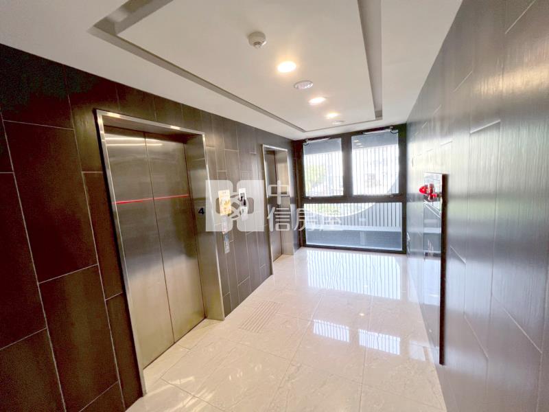 大里中興路輕屋齡2房+車位房屋室內格局與周邊環境