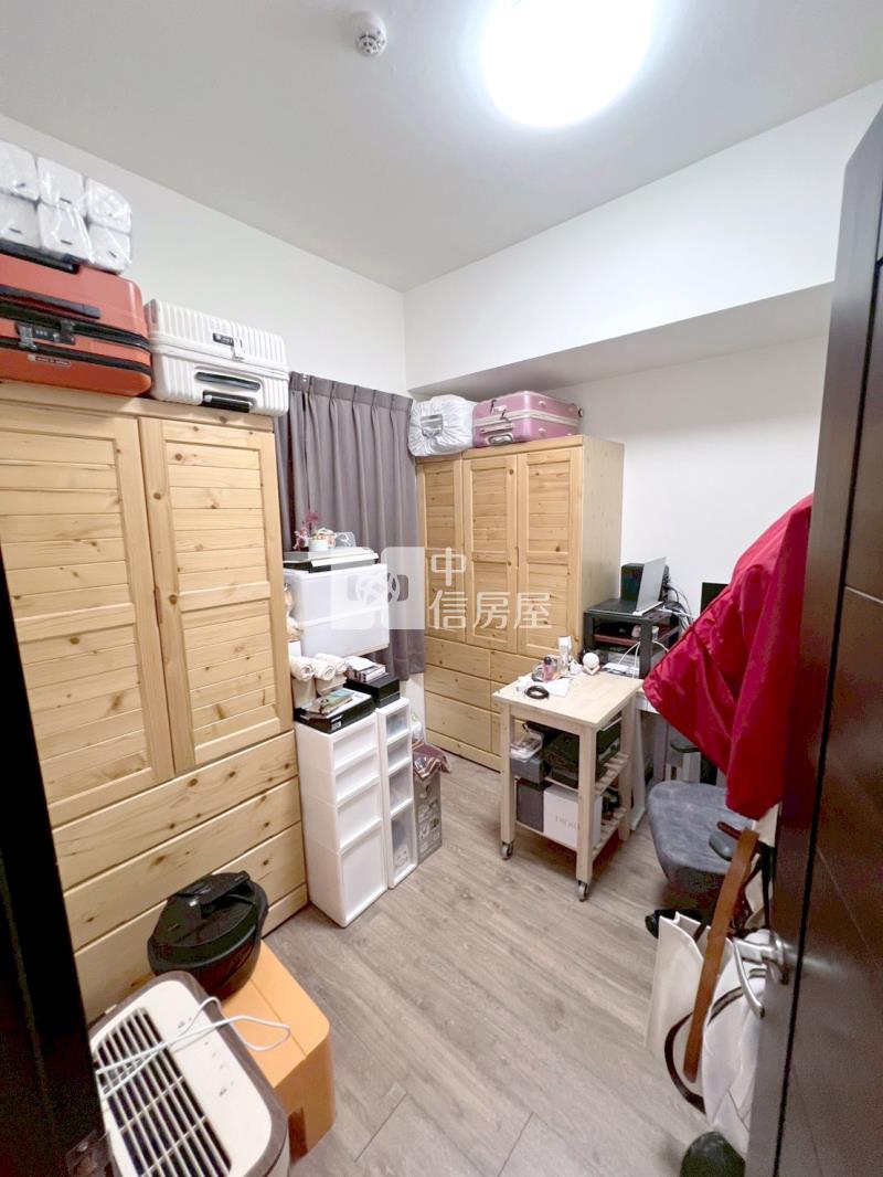 大里中興路輕屋齡2房+車位房屋室內格局與周邊環境