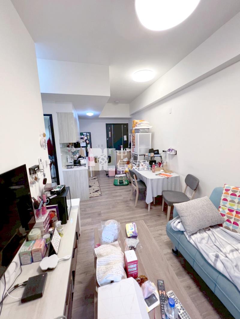 大里中興路輕屋齡2房+車位房屋室內格局與周邊環境