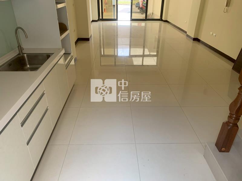 湖內湖中路全新店住房屋室內格局與周邊環境