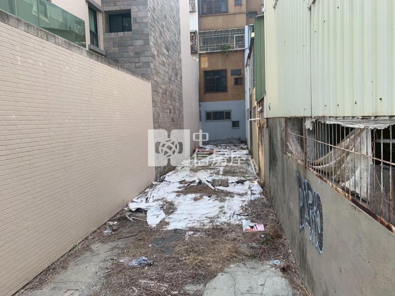 南區鹽埕段方正美建地房屋室內格局與周邊環境