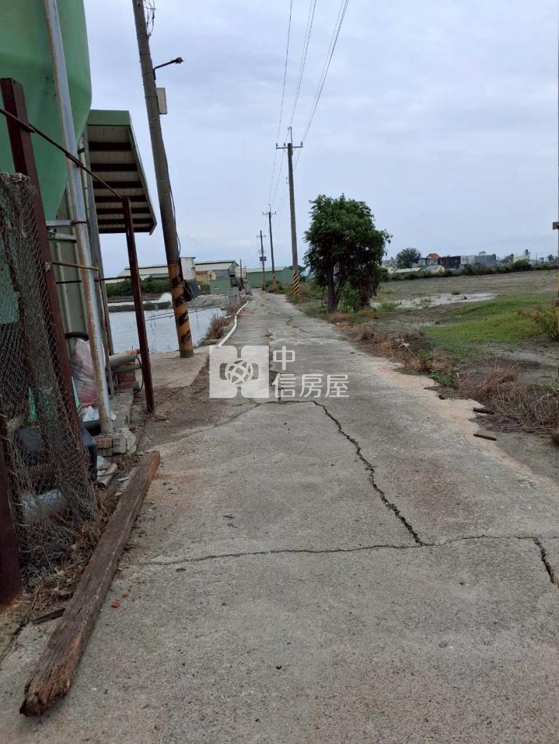 茄萣區方正養殖地A房屋室內格局與周邊環境