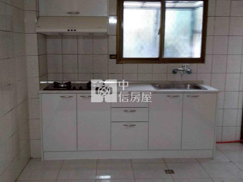 中興路低總價電梯房屋室內格局與周邊環境