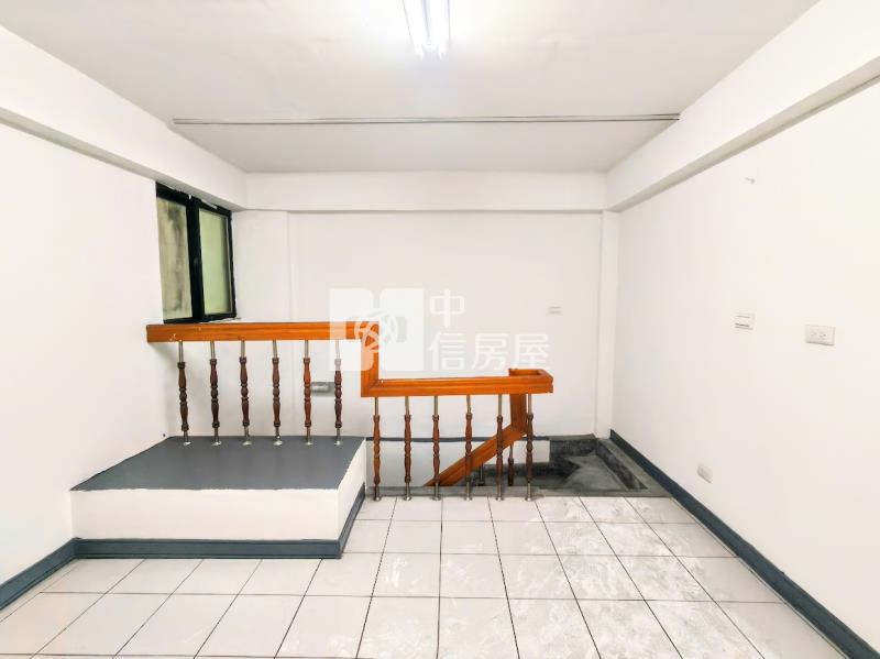 太平*真正俗*合法三照廠房*12米路大車可達@小型加工廠的最愛@只賣3680萬@歡迎預約參觀@房屋室內格局與周邊環境