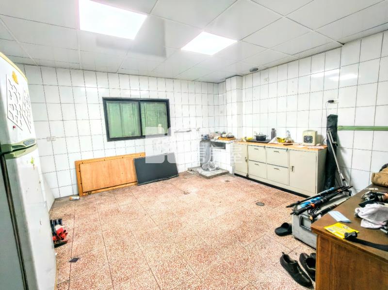 太平*真正俗*合法三照廠房*12米路大車可達@小型加工廠的最愛@只賣3680萬@歡迎預約參觀@房屋室內格局與周邊環境