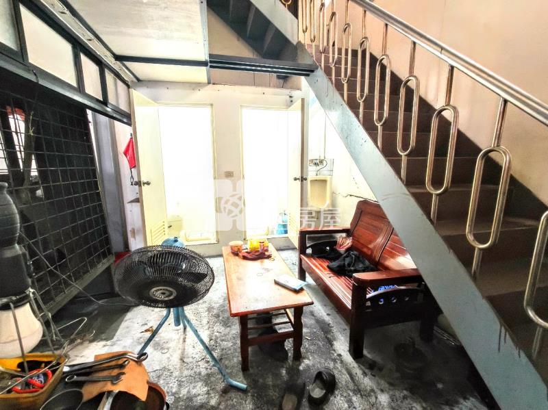 太平*真正俗*合法三照廠房*12米路大車可達@小型加工廠的最愛@只賣3680萬@歡迎預約參觀@房屋室內格局與周邊環境