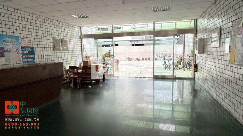 嘉義福容飯店旁車位3房房屋室內格局與周邊環境