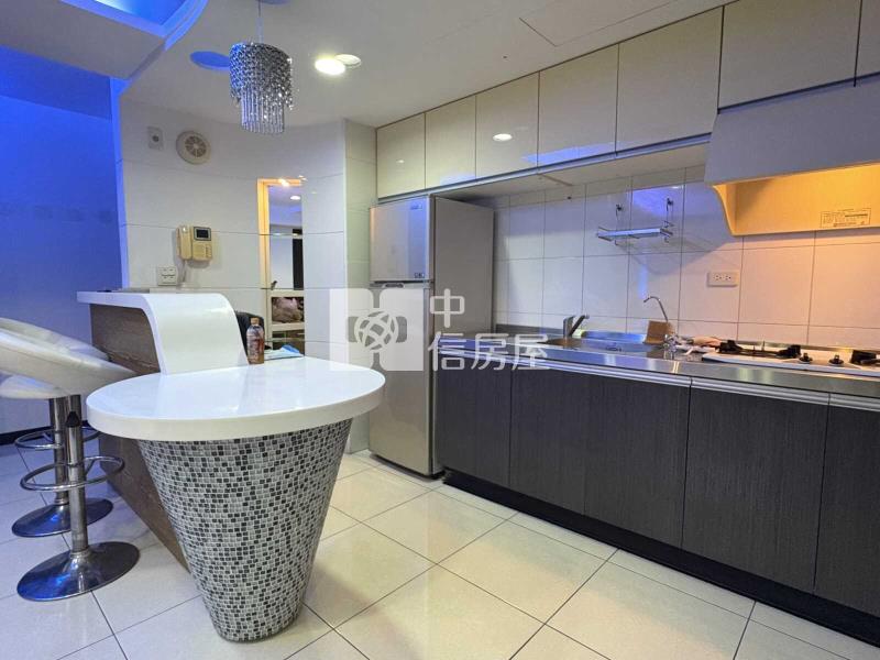 美麗歐洲精美大套房房屋室內格局與周邊環境