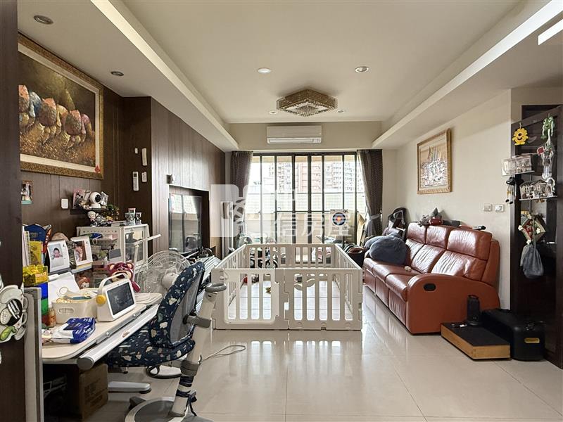 獨家11期★宏台悅讀四房+雙車位房屋室內格局與周邊環境