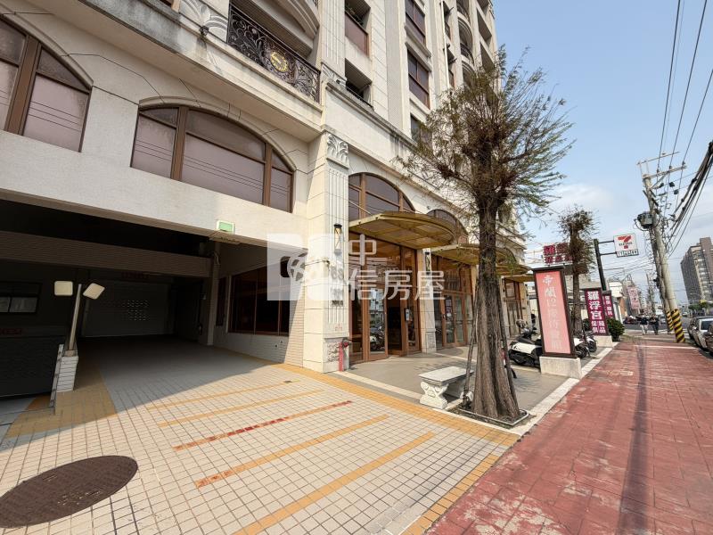 天府帝閣最美三房車位房屋室內格局與周邊環境