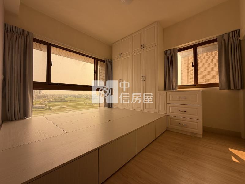 天府帝閣最美三房車位房屋室內格局與周邊環境