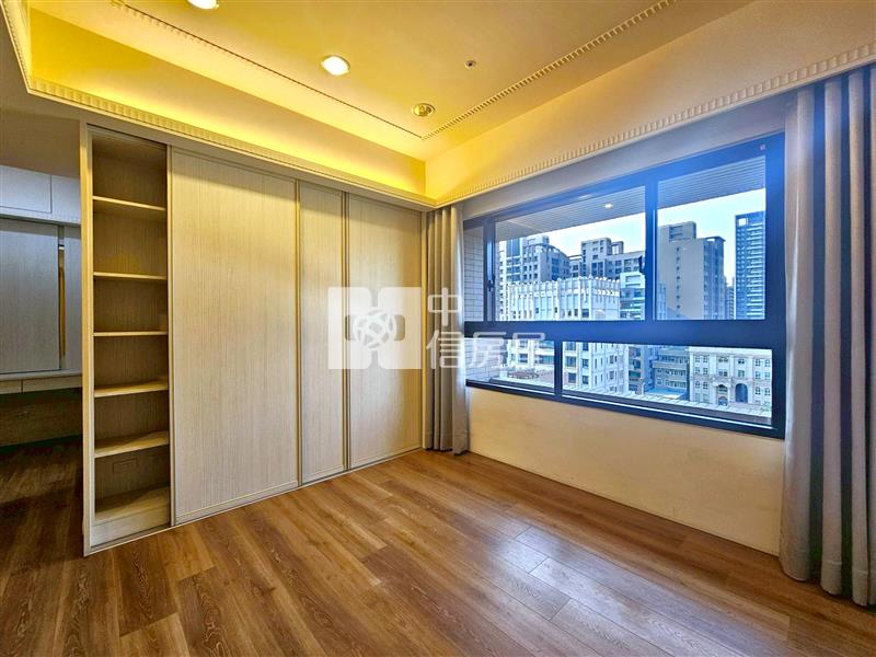 登陽廊香四房雙車景觀戶房屋室內格局與周邊環境