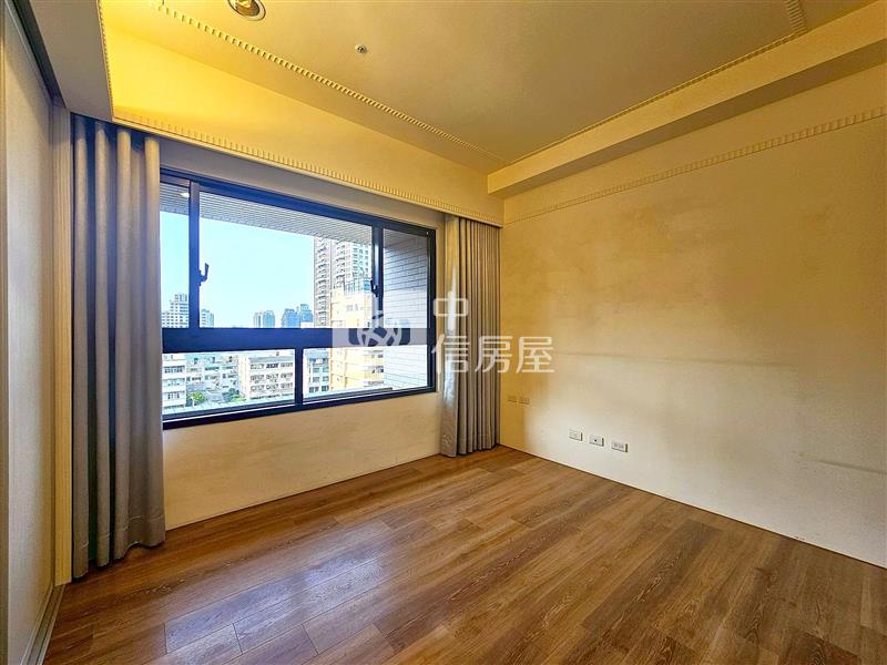 登陽廊香四房雙車景觀戶房屋室內格局與周邊環境