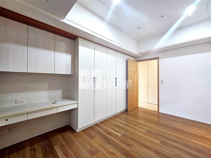 登陽廊香四房雙車景觀戶房屋室內格局與周邊環境