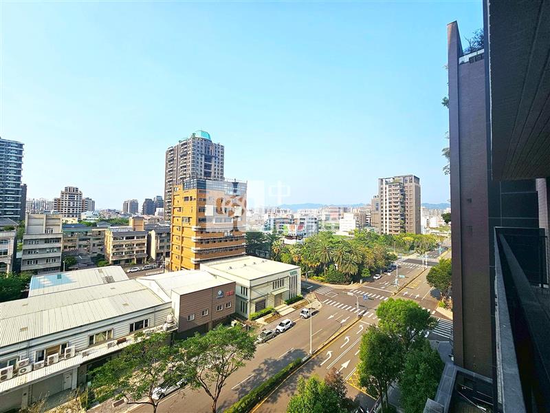 登陽廊香四房雙車景觀戶房屋室內格局與周邊環境