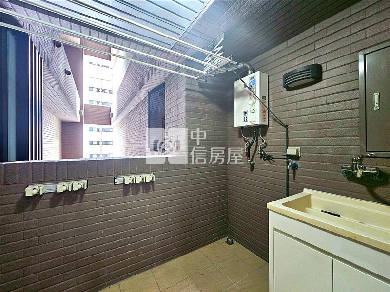 登陽廊香四房雙車景觀戶房屋室內格局與周邊環境