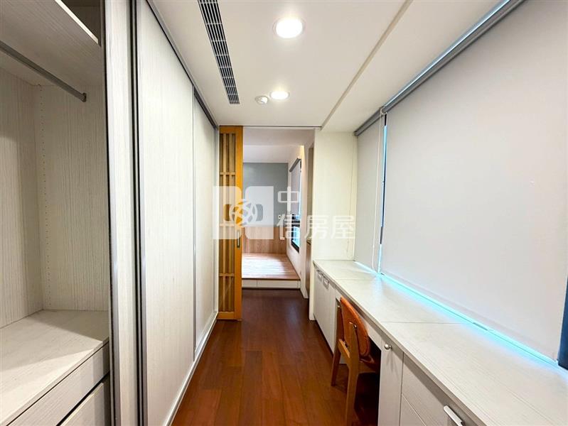 精銳米蘭超值雙大套三衛三車房屋室內格局與周邊環境