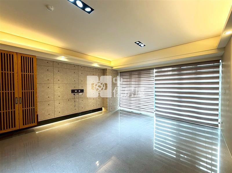 精銳米蘭超值雙大套三衛三車房屋室內格局與周邊環境