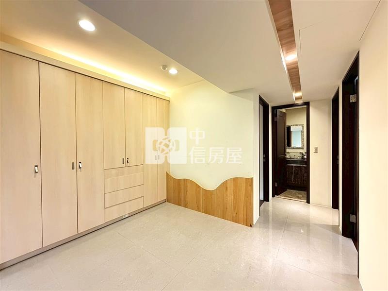 精銳米蘭超值雙大套三衛三車房屋室內格局與周邊環境