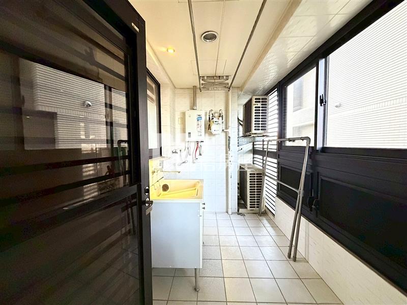 精銳米蘭超值雙大套三衛三車房屋室內格局與周邊環境