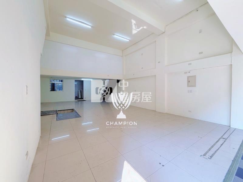 【冠軍】信五路捷運概念金店面房屋室內格局與周邊環境