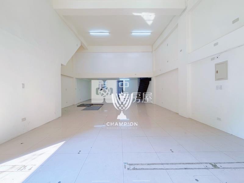 【冠軍】信五路捷運概念金店面房屋室內格局與周邊環境