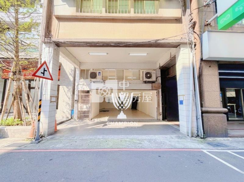 【冠軍】信五路捷運概念金店面房屋室內格局與周邊環境