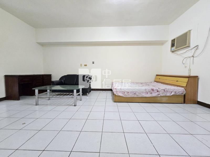 希爾頓大套房雙陽台房屋室內格局與周邊環境