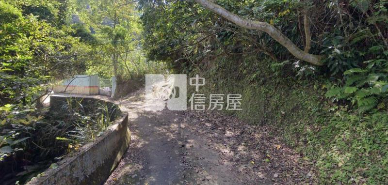 橫山超級便宜農地房屋室內格局與周邊環境