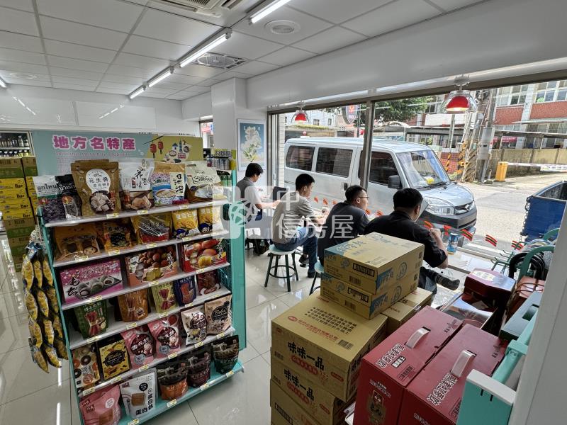 航空城面寬雙拼7-11長約金雞母房屋室內格局與周邊環境
