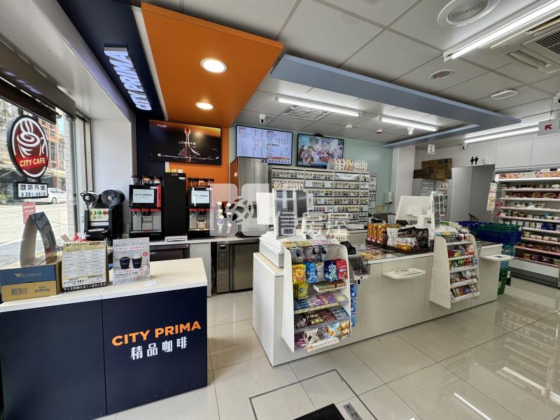 航空城面寬雙拼7-11長約金雞母房屋室內格局與周邊環境