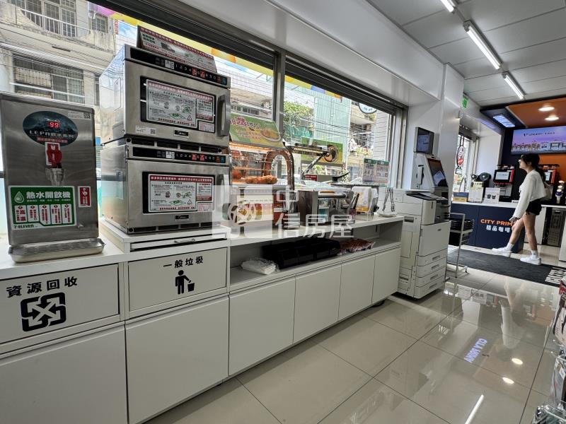 航空城面寬雙拼7-11長約金雞母房屋室內格局與周邊環境