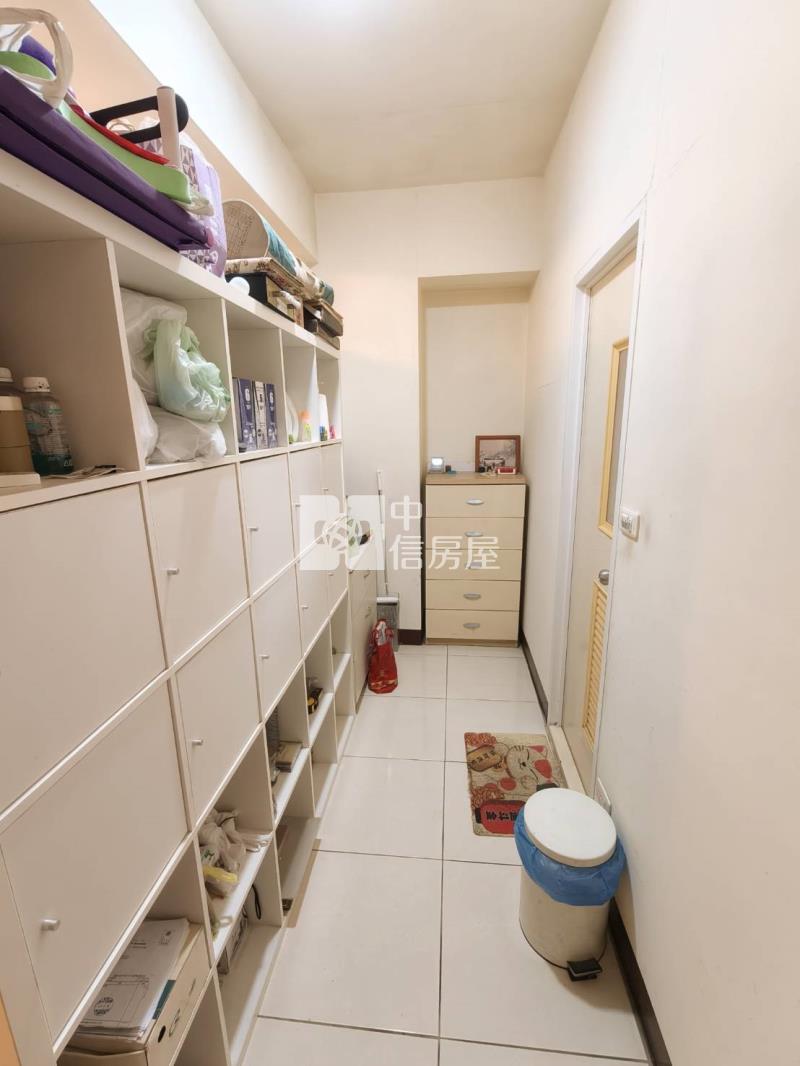 楊梅埔心馥郁山莊社區型美別墅-前院停車房屋室內格局與周邊環境