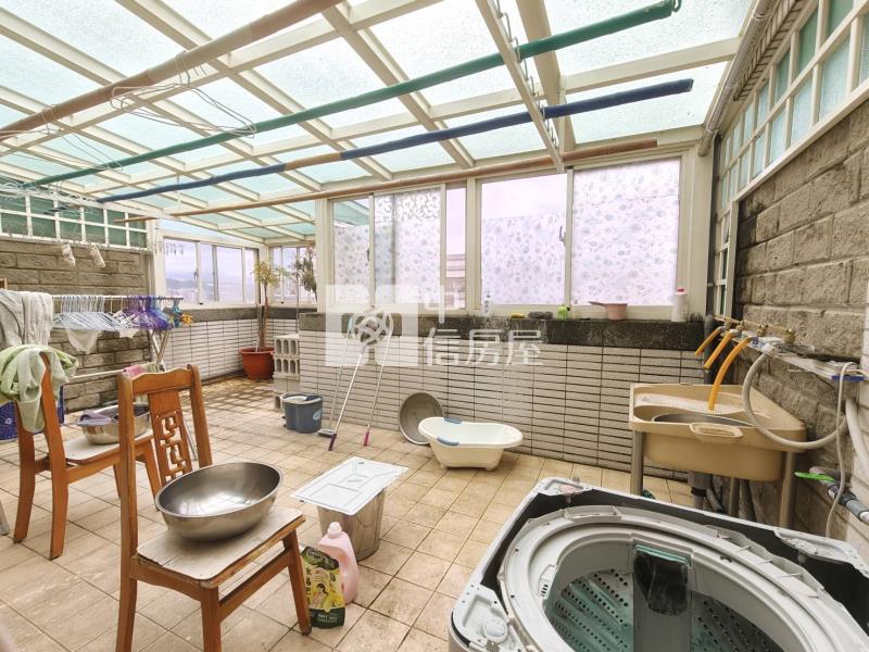 楊梅埔心馥郁山莊社區型美別墅-前院停車房屋室內格局與周邊環境