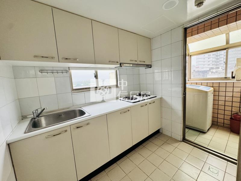 龍安商圈南源山水美三房(車位可另購)房屋室內格局與周邊環境