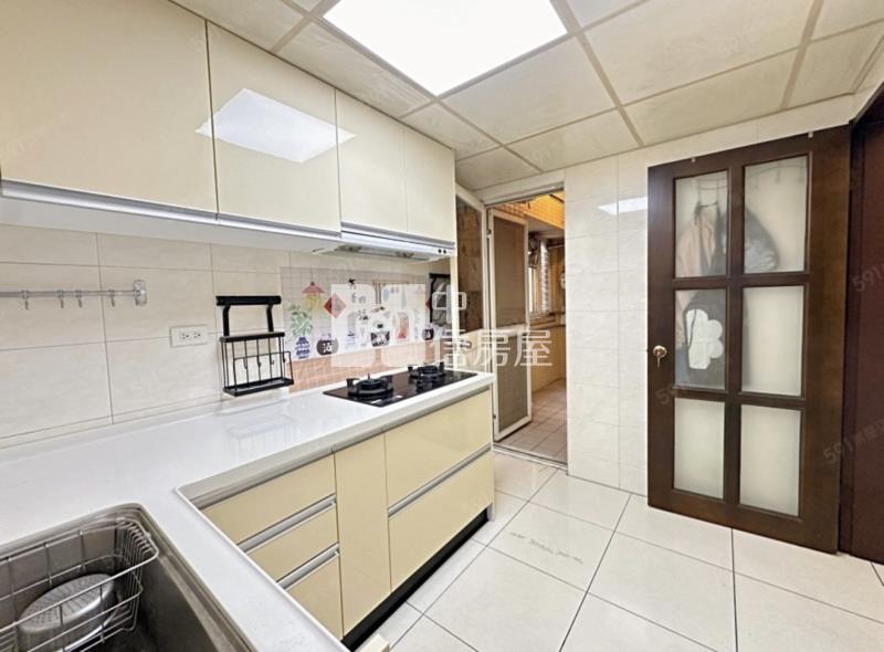 龍安商圈三房車房屋室內格局與周邊環境