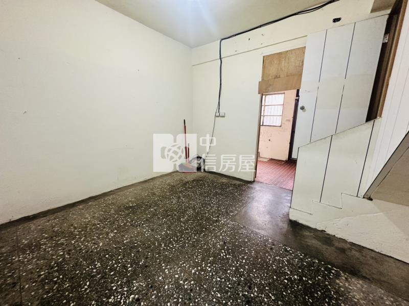 興豐路透天房屋室內格局與周邊環境