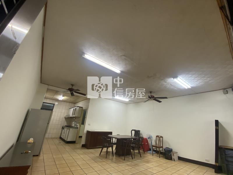 中壢車站.東興國中大面寬店住門前可停車房屋室內格局與周邊環境
