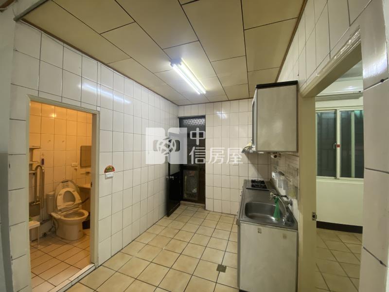 中壢車站.東興國中大面寬店住門前可停車房屋室內格局與周邊環境