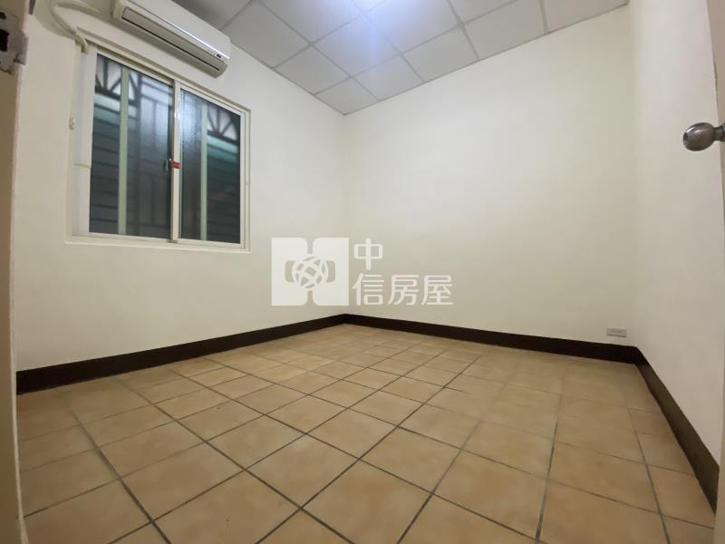 中壢車站.東興國中大面寬店住門前可停車房屋室內格局與周邊環境