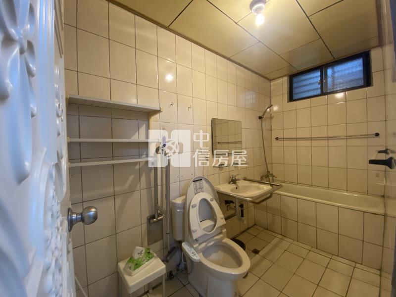 中壢車站.東興國中大面寬店住門前可停車房屋室內格局與周邊環境