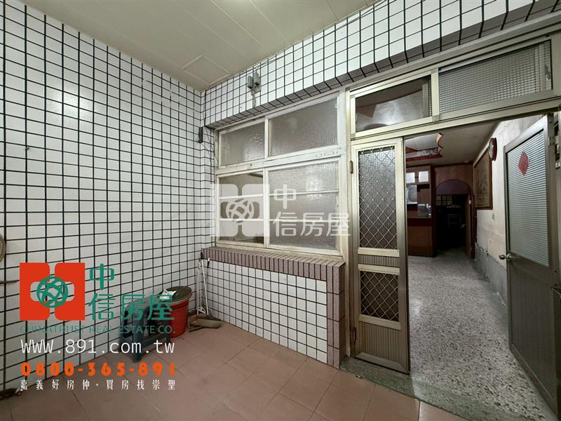 新民路旁原屋況透天房屋室內格局與周邊環境