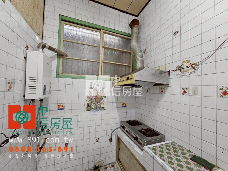 新民路旁原屋況透天房屋室內格局與周邊環境