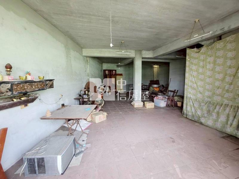 中壢交流道環北路大面寬建地(買地送屋)房屋室內格局與周邊環境